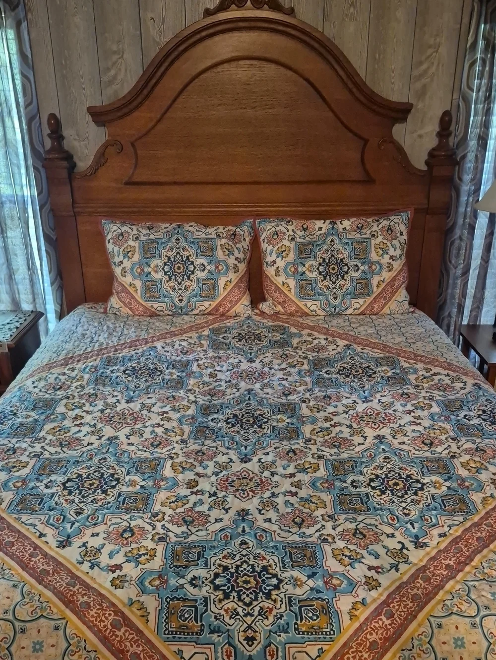 Full/queen Reversible Quilted  Set